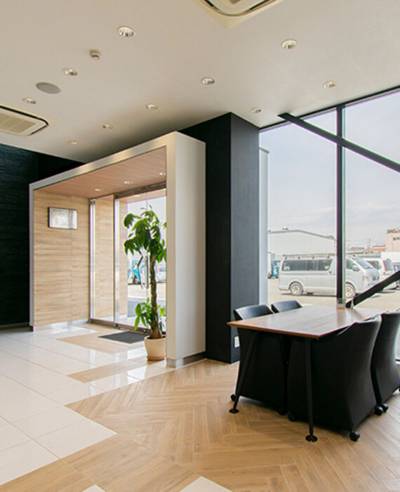entrance_main